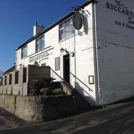 Riccarton Inn Currie Bagian luar foto